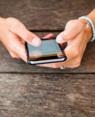 Czy etui z własnym nadrukiem sprawdzi się jako prezent? Czy etui z własnym nadrukiem sprawdzi się jako prezent